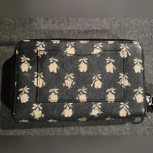 Pebbled leather coach wallet - Picture 3 of 3